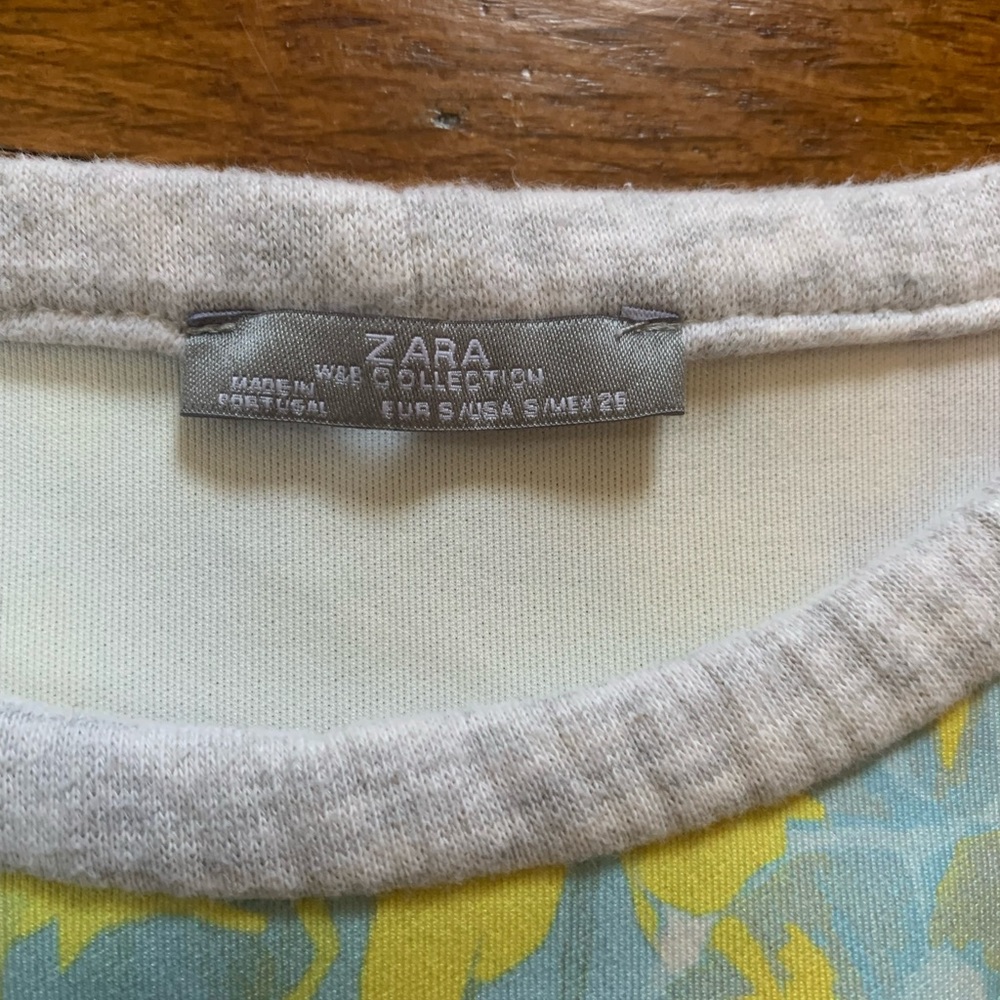 ZARA Tops. Size Small - Picture 3 of 4